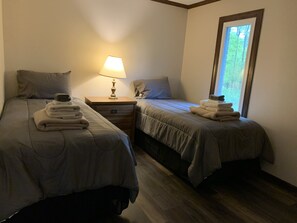3 多间卧室、客房内保险箱、熨斗/熨衣板、免费 WiFi