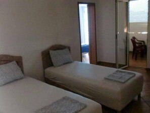 Free WiFi, bed sheets - Apartmani Music (Sutomore)