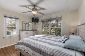 5 bedrooms, free WiFi