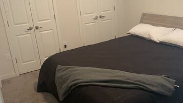 1 bedroom, internet, bed sheets