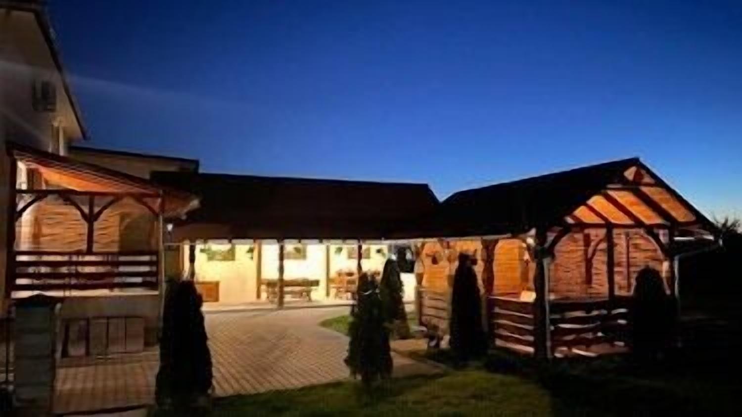 Absolut Residence Hateg, best place to stay in Transylvania for a group of 17