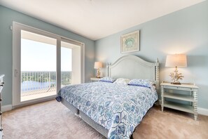 2 slaapkamers, een strijkplank/strijkijzer, internet, beddengoed