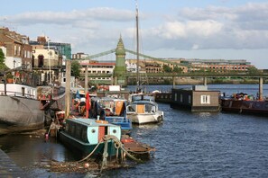 Marina - River View, London Zone 2 Hammersmith, 2 Bedroom / 2 Bath (London)