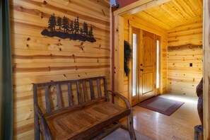 House, 3 Bedrooms | Interior