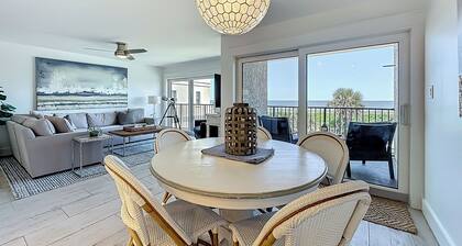 Exquisite Oceanfront Condo with Designer Finishes