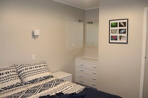2 bedrooms