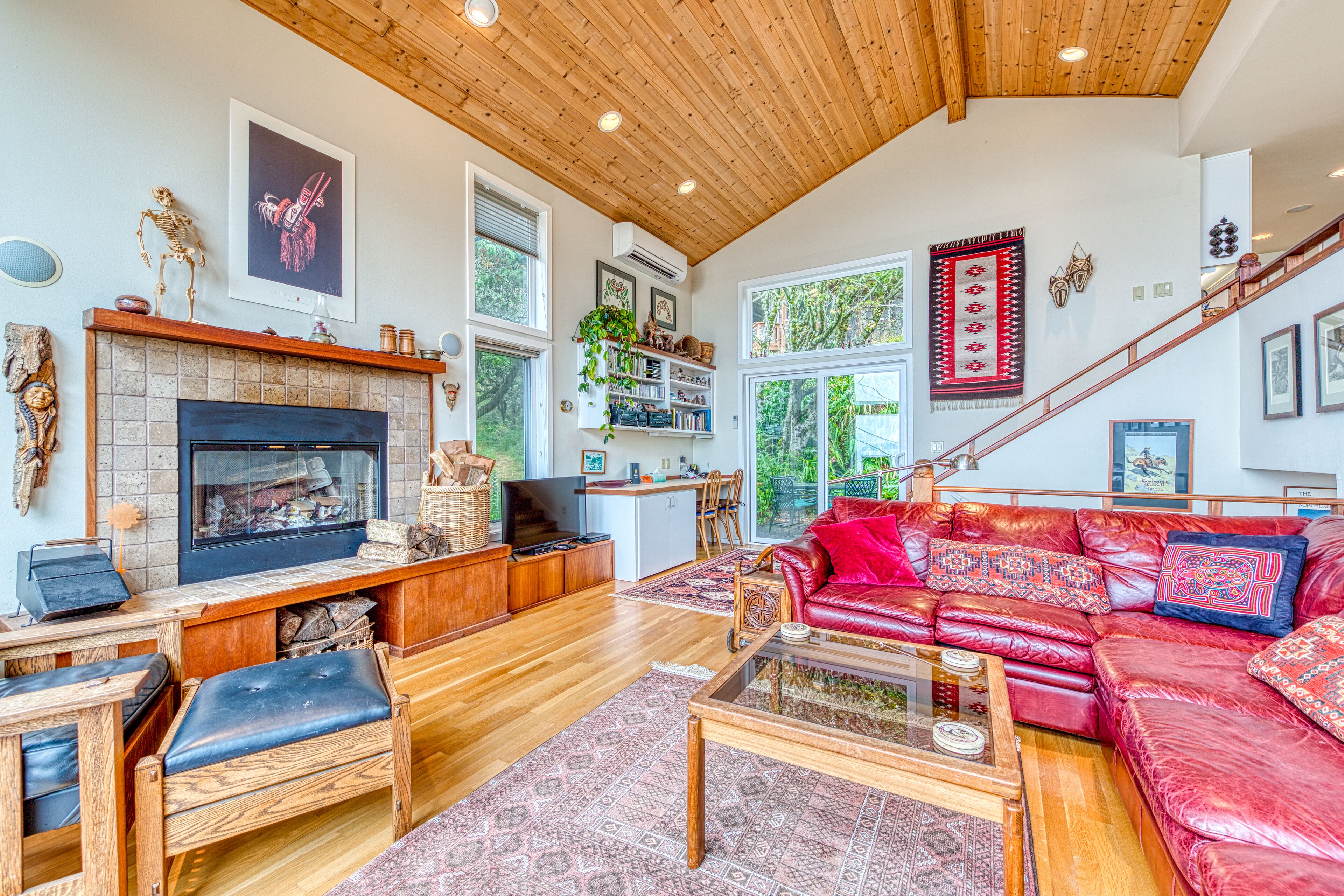 Hillside Home w/ Exceptional Ocean View & Deck - Near the Beach