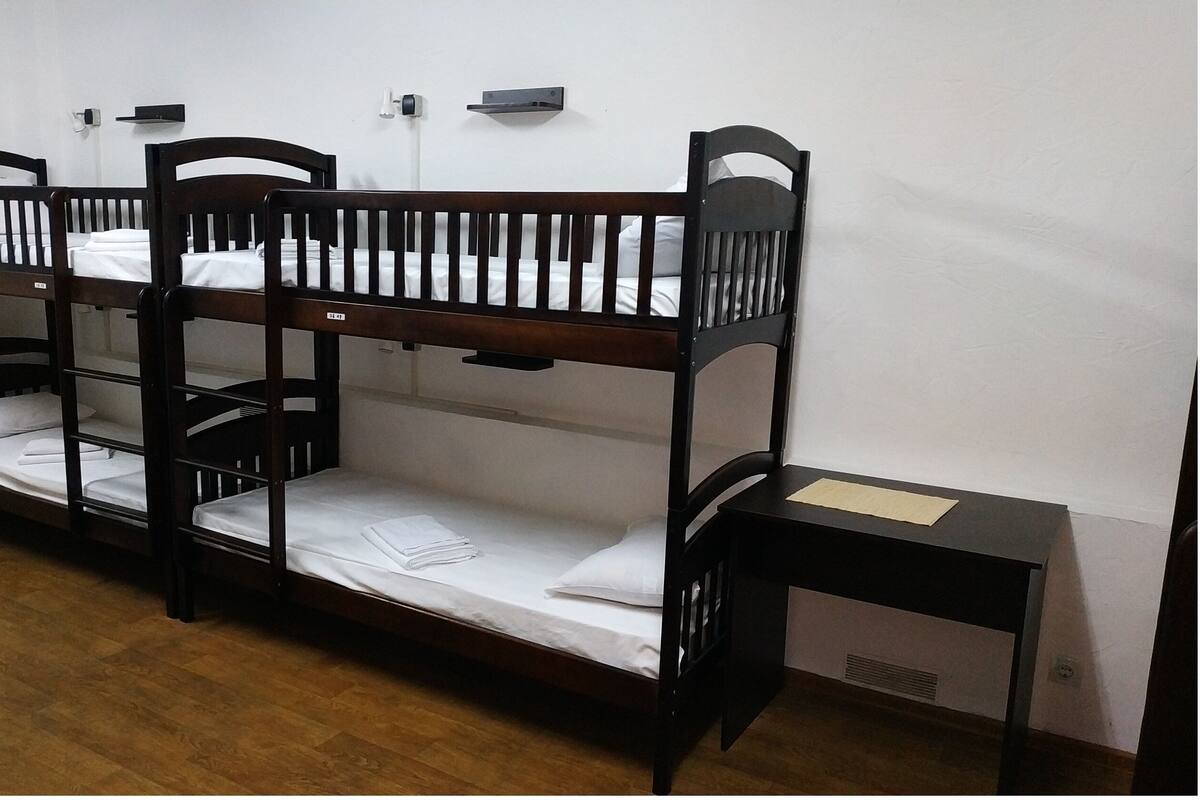 Gemeinsamer Schlafsaal, Gemischter Schlafsaal (10 beds mixed dormitory room) | Bügeleisen/Bügelbrett, kostenloses WLAN