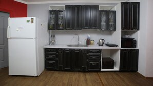 Shared fridge, shared microwave - Cool Traveler Hostel (Kyiv)