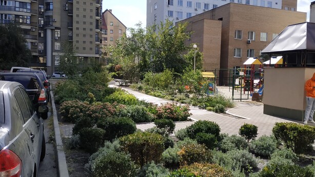 Street view - Cool Traveler Hostel (Kyiv)
