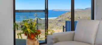 LITTLE OCEAN PARADISE