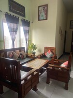 独立别墅, 2 间卧室 | 起居区 | 平板电视、DVD 播放器