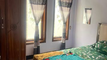 House, 2 Bedrooms | 3 bedrooms, free WiFi, bed sheets