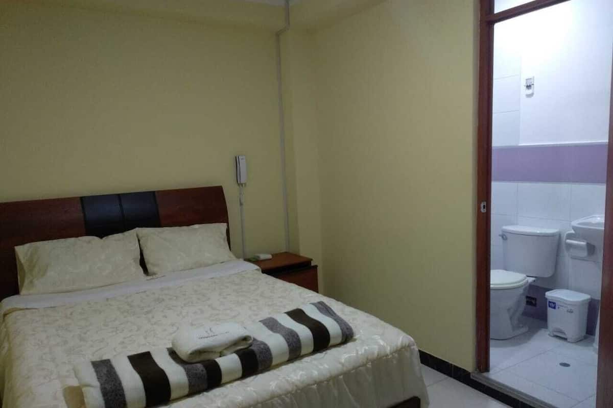 Double Room | Free WiFi, bed sheets