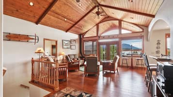 TV, fireplace, DVD player, ping pong