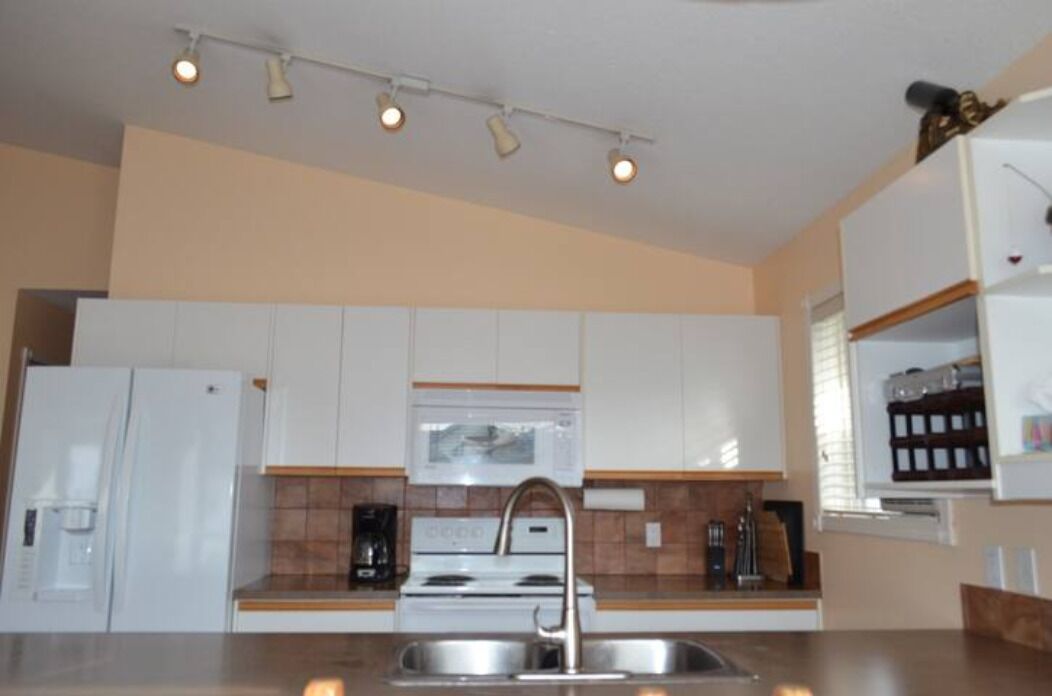 SHUSWAP SUN, SAND, SURF AND SLEDDING!!!