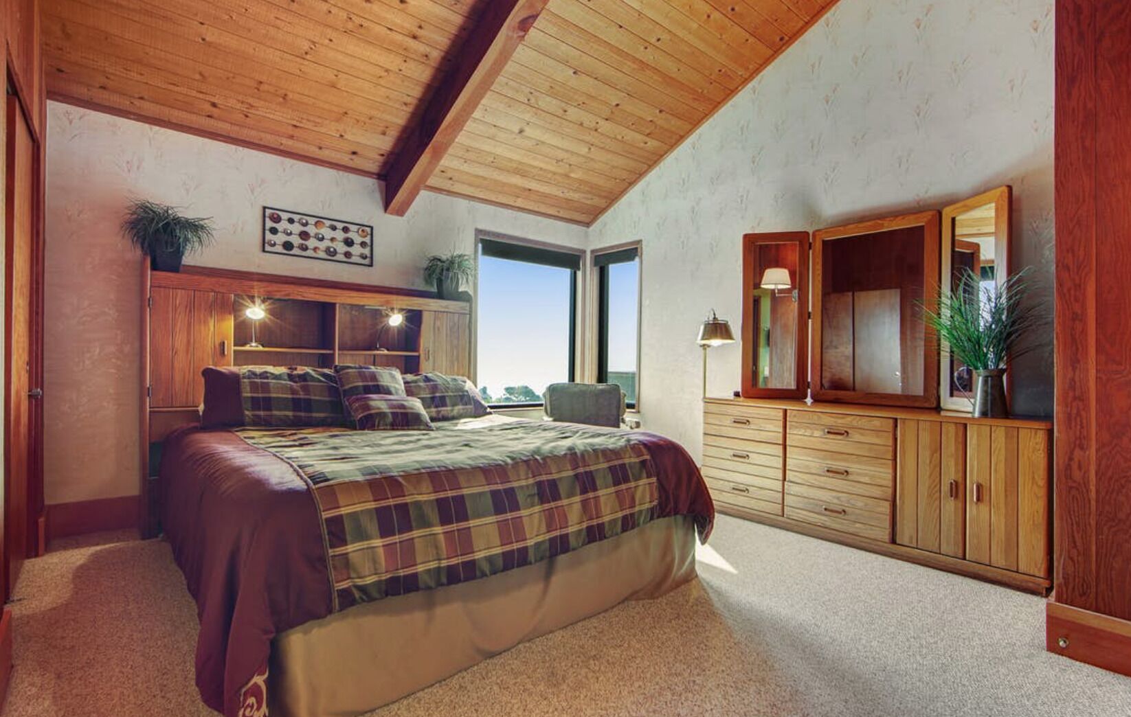 Spacious Sea Ranch Home With Great Ocean Views