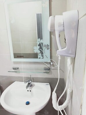 Shower, free toiletries, hair dryer, slippers - Ganghao (Jianshi)