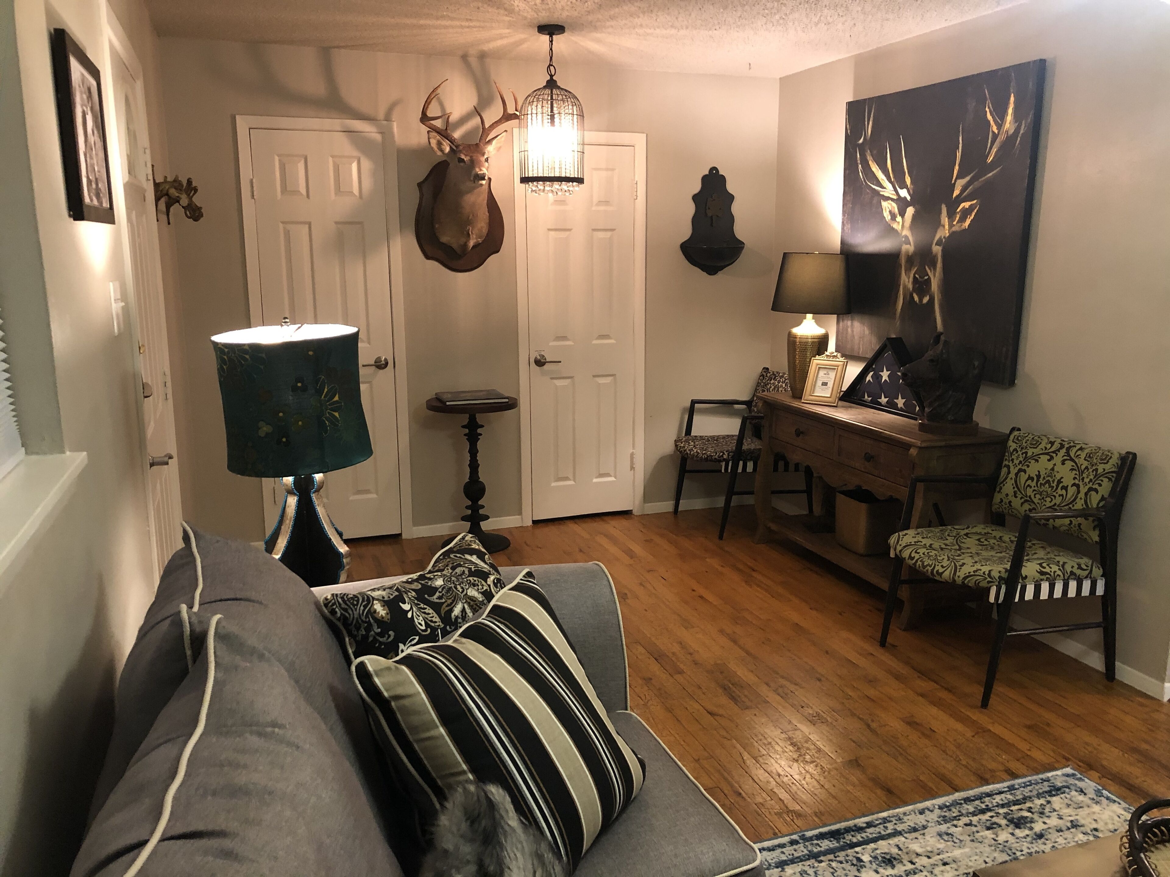 Mo’s Place / Near Medical District/Purple Mattress