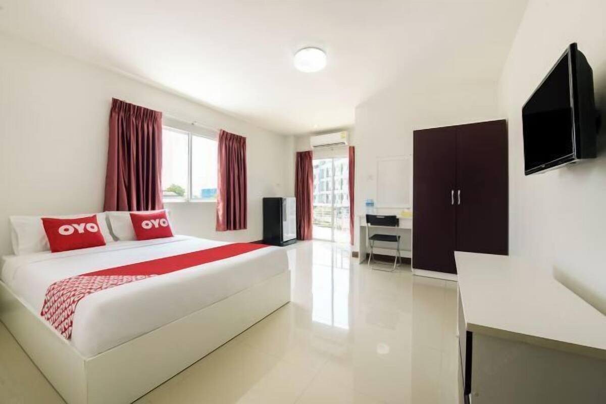 มินิบาร์, โต๊ะทำงาน, Wi-Fi ฟรี, ผ้าปูที่นอน