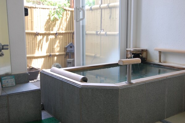 Hot springs - Tenshi no Iruka (Ito)