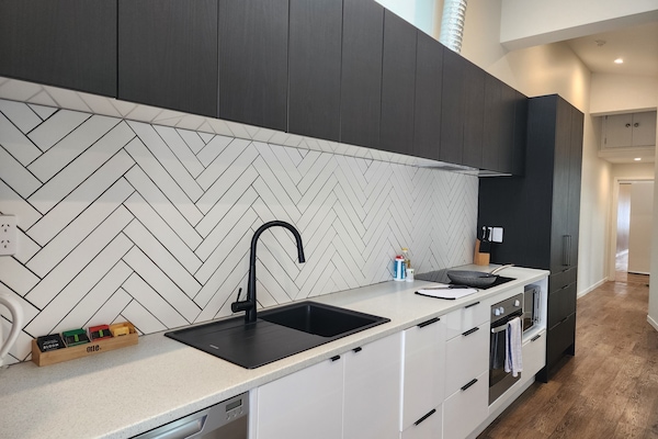 Apartment, 2 Bedrooms | Private kitchen | Full-size fridge, microwave, oven, stovetop