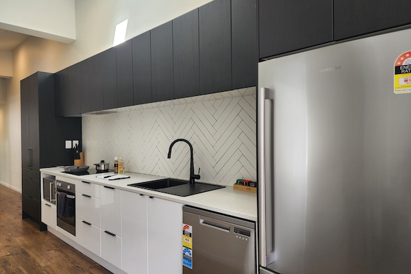 Deluxe Apartment, 2 Bedrooms | Private kitchen