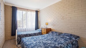 2 bedrooms, iron/ironing board, WiFi, bed sheets