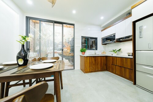 The Art - HiHome KMT Deluxe Studio Ba Dinh