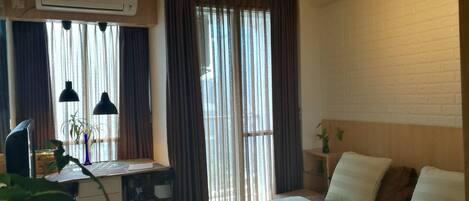 1 quarto, escrivaninha, ferros/tábuas de passar roupa, Wi-Fi