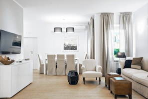 Apartment, 3 Bedrooms (Vite Prestige) | Living area