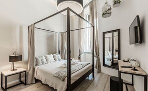 Apartment, 2 Bedrooms (Spagna 6) | Free cribs/infant beds, travel crib, free WiFi, bed sheets - The Best in Rome Spagna (Rome)