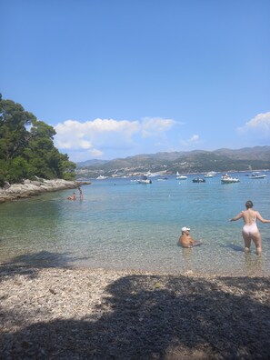 Beach nearby, white sand - Villa Sea Dream (Dubrovnik)