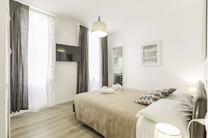 Appartement, 3 chambres | 3 chambres, lit parapluie, Wi-Fi gratuit, draps fournis