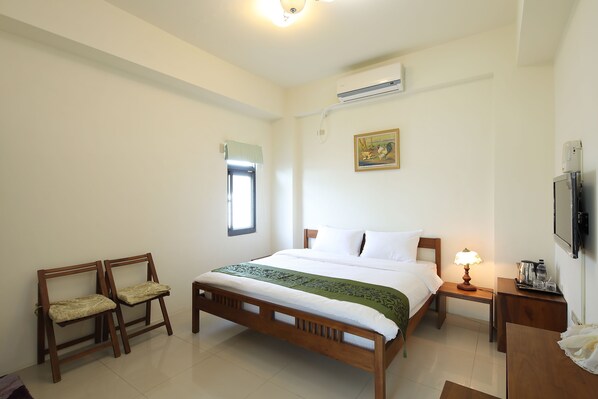 双人房 (203) | 隔音、床单