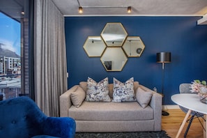 Deluxe-Apartment | Wohnzimmer | Smart-TV, Netflix, Streaming-Dienste