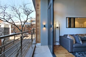 Luxury Apartments, 1 Bedroom | Balcony - ITC Docklands (Cape Town)