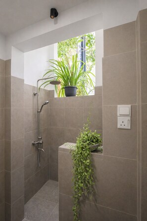 Standard Room, Ground Floor | Bathroom - Celestia by Sea Cloud (Unawatuna)