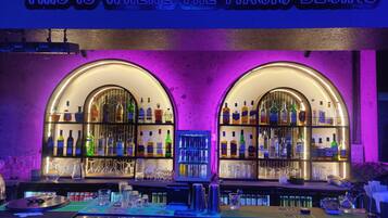 Bar (in der Unterkunft)