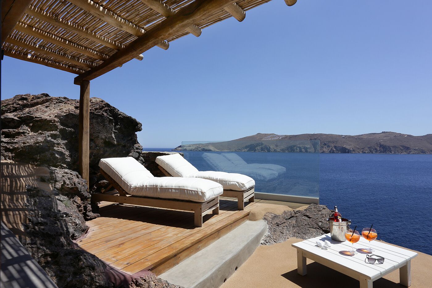 Deluxe Suite | Terrace/patio