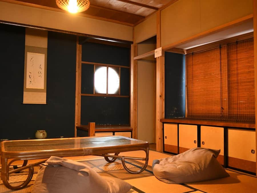 Bureau, espace de travail pour ordinateurs portables