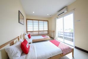 Desk, free WiFi, bed sheets