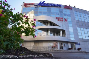 Property grounds - Makhall Hotel (Samara)