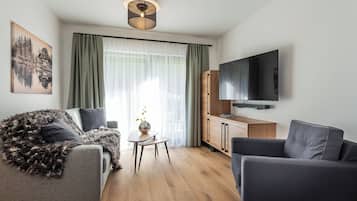 Apartamento Premium, 2 habitaciones, balcón, vistas a la montaña | Ropa de cama de alta calidad, edredones de plumas, caja fuerte