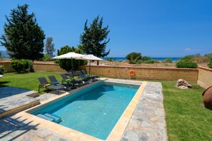 Private pool