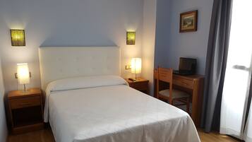 Phòng cách âm, truy cập Internet không dây miễn phí, bộ trải giường