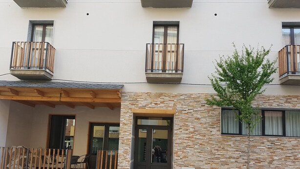 Unclassified image, 1 of 26, button - Hostal Camelot (Fabero)