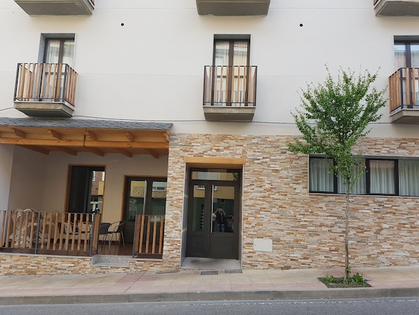 Fachada del alojamiento