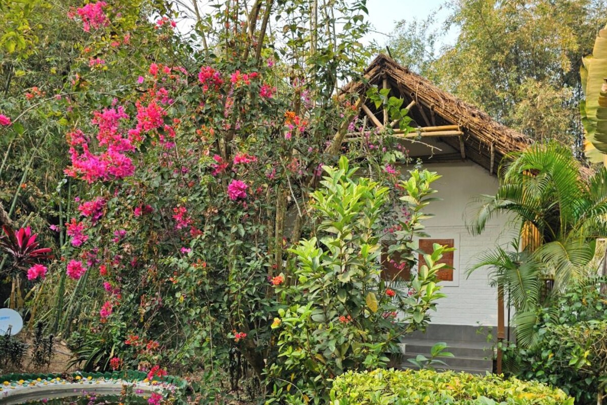 Cottage (Couple) | WiFi (free), bed sheets