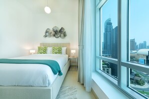 Apartment, 2 Bedrooms | Premium bedding, in-room safe, desk, blackout drapes - Maison Privee - 5* Apt with 2BR in Downtown Dubai (Dubai)
